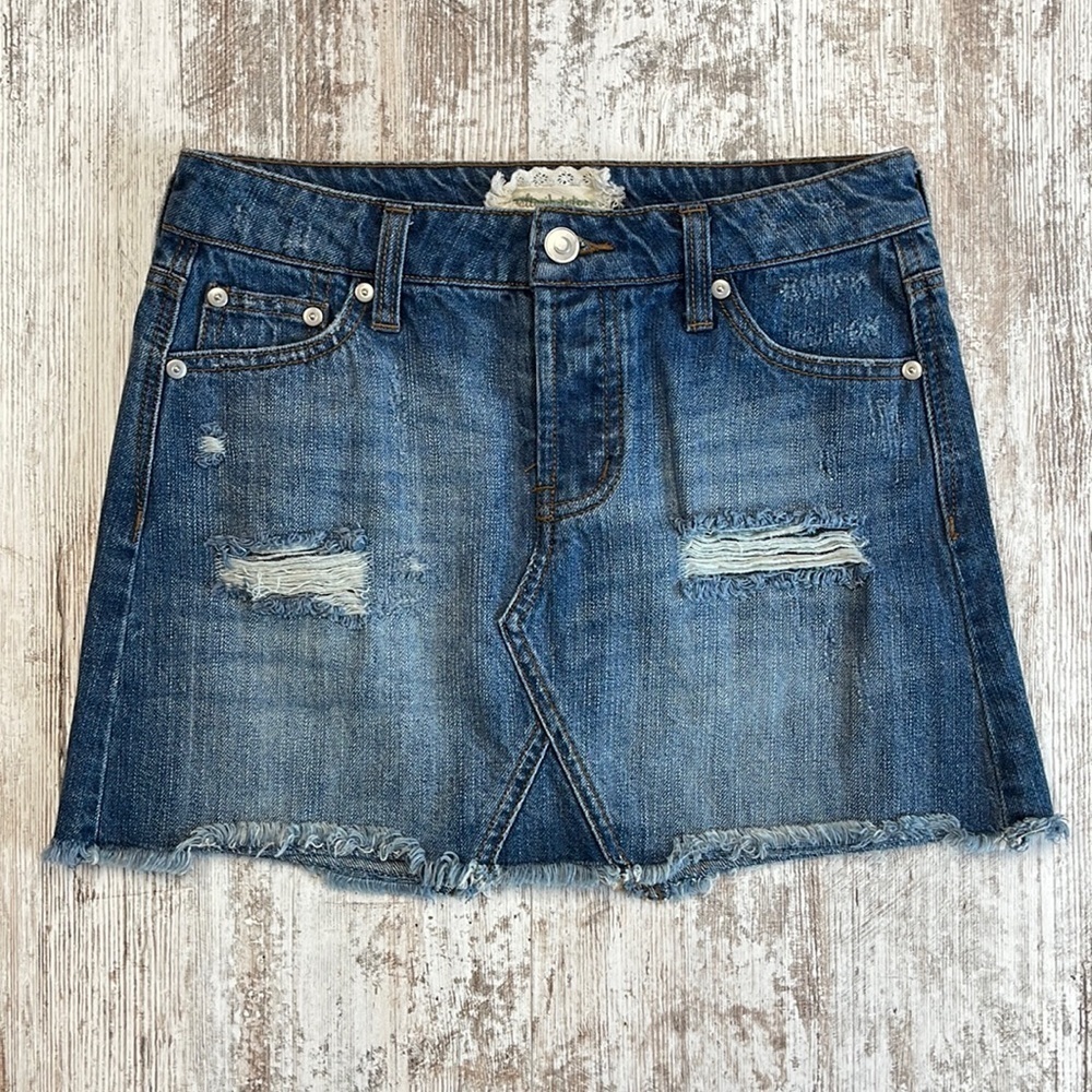 Altar’d State Distressed Button Fly Raw Hem Denim Jean Mini Skirt Size XS